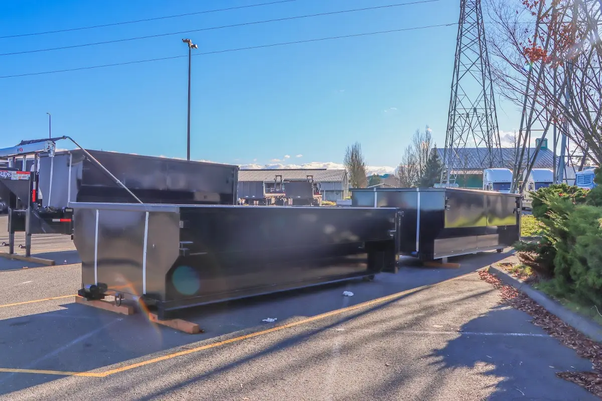 Professional dumpster rental and junk removal service in Lake Holm